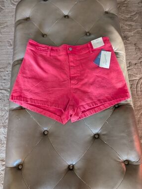 UNIVERSAL THREAD Women's Sailor Shorts Size 14 RED